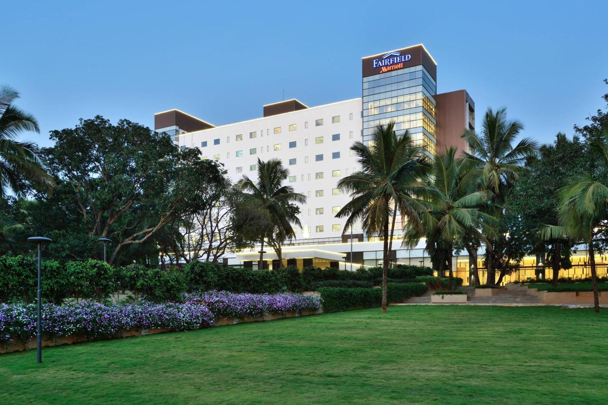 Hotel Fairfield By Marriott Belagavi Exterior foto